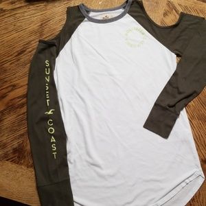 Junior's Hollister S Like New Cut shoulder t